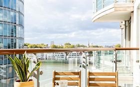 Riverside Balcony Apartments, 10 Minutes From Oxford Circus