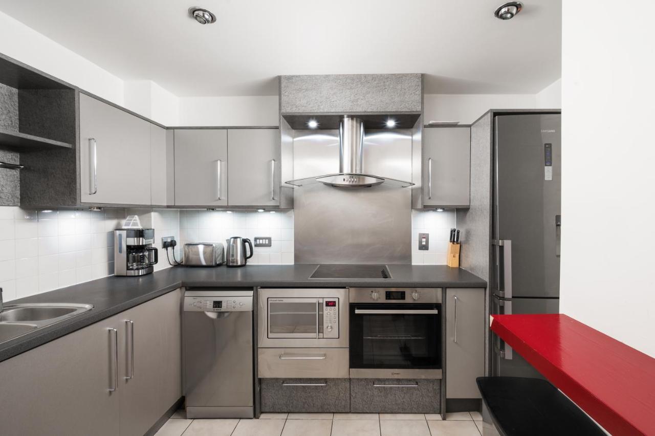 Riverside Balcony Apartments, 10 Minutes From Oxford Circus London Exterior foto
