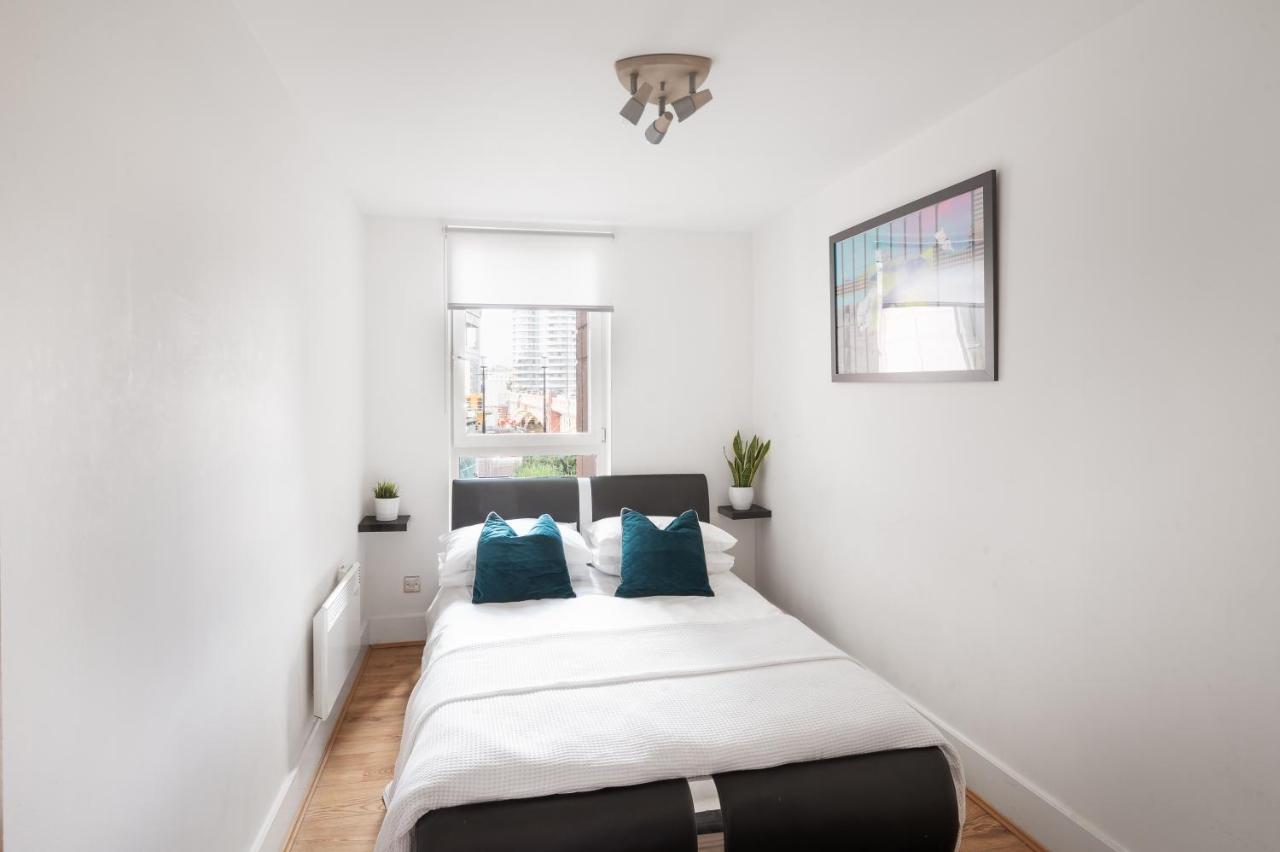 Riverside Balcony Apartments, 10 Minutes From Oxford Circus London Exterior foto