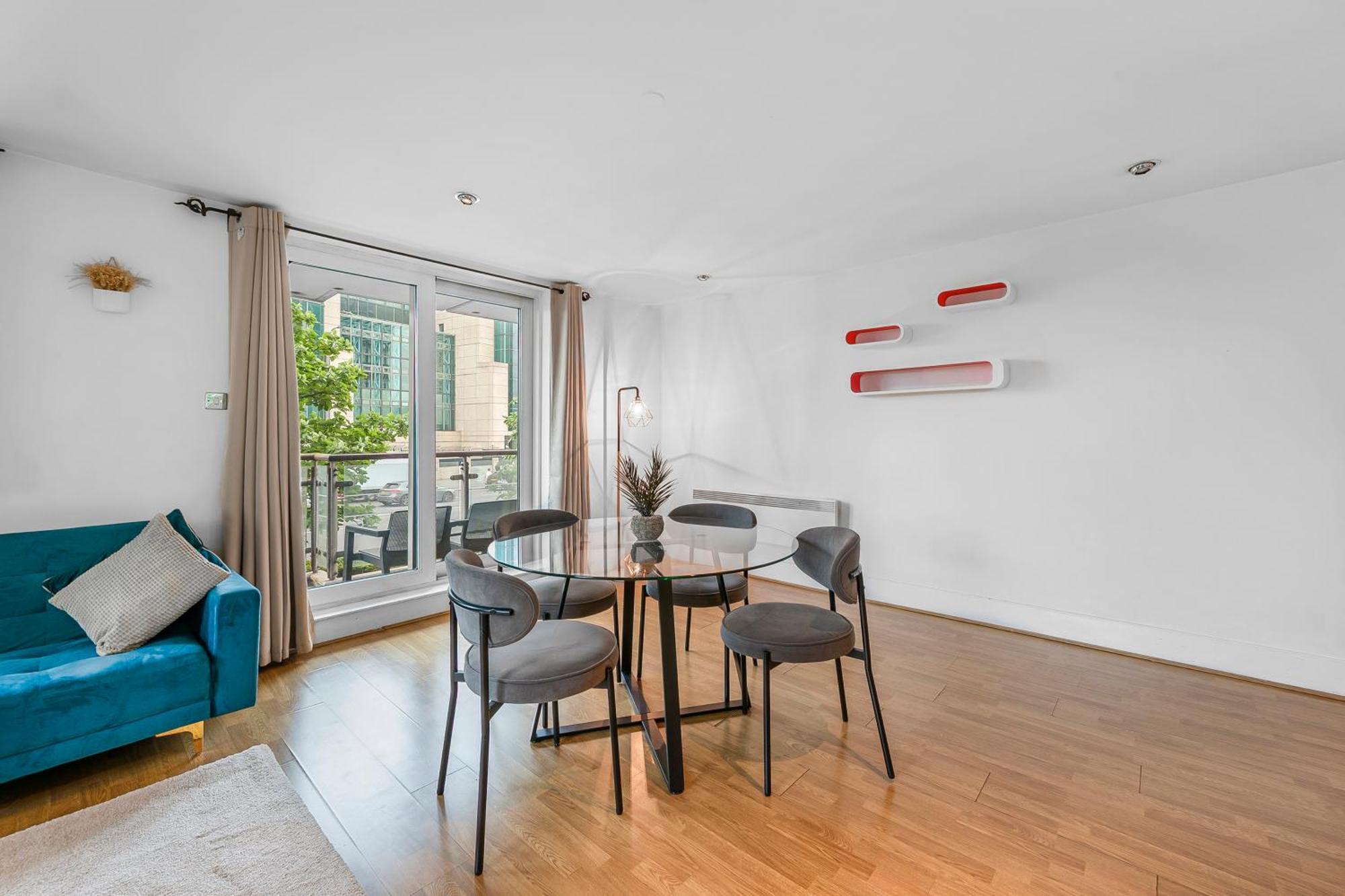 Riverside Balcony Apartments, 10 Minutes From Oxford Circus London Exterior foto